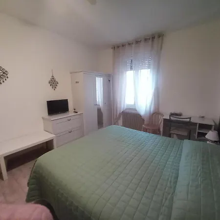 Al Nettuno 4* טרנטו